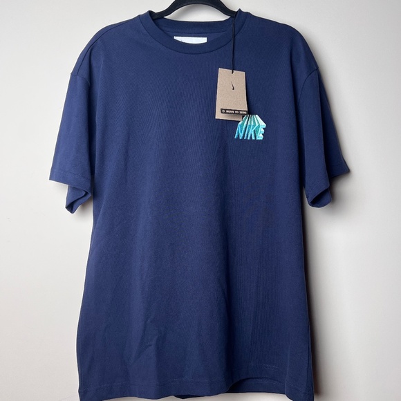 Nike Short Sleeve Adult Unisex Blue T-Shirt Logo and Mountain Sun Scene Medium - Picture 2 of 7